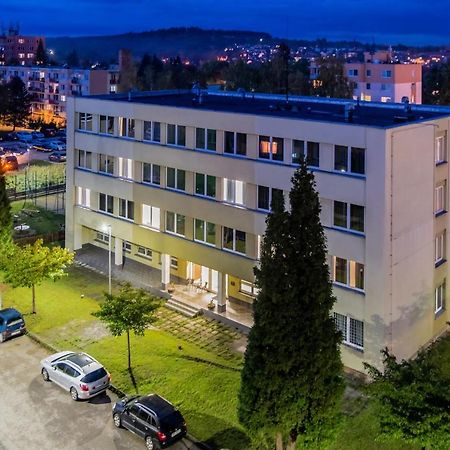 Hostel Favorit Týn nad Vltavou Exterior foto