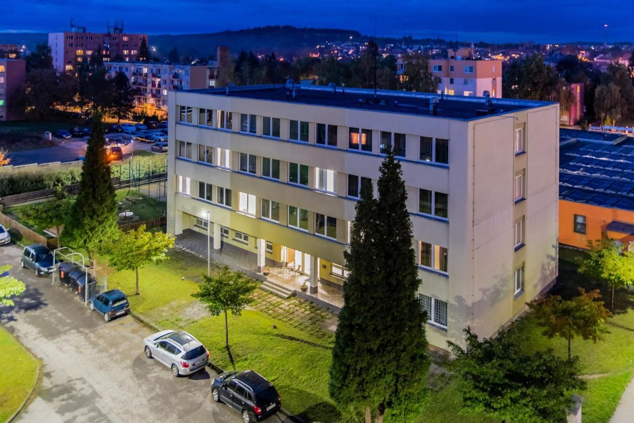 Hostel Favorit Týn nad Vltavou Exterior foto